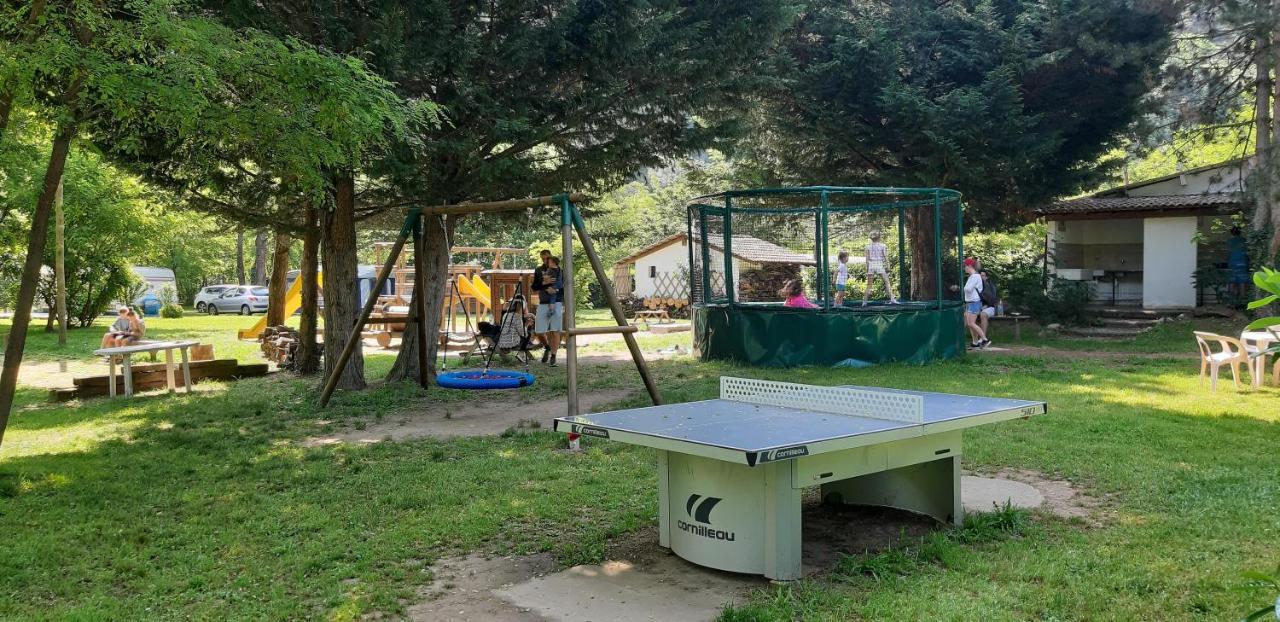 Camping Ushuaia Villages Le Viaduc Arlebosc Exteriör bild