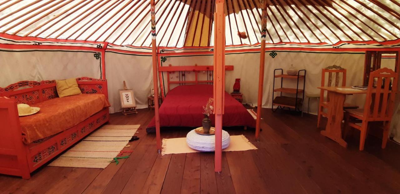 Camping Ushuaia Villages Le Viaduc Arlebosc Exteriör bild