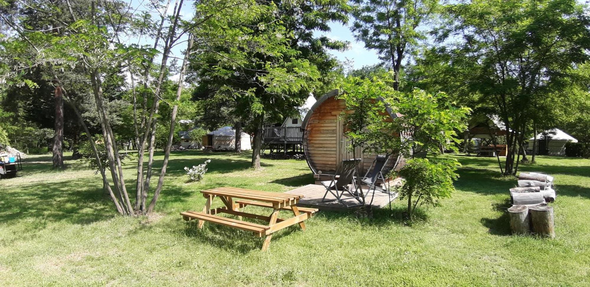 Camping Ushuaia Villages Le Viaduc Arlebosc Exteriör bild